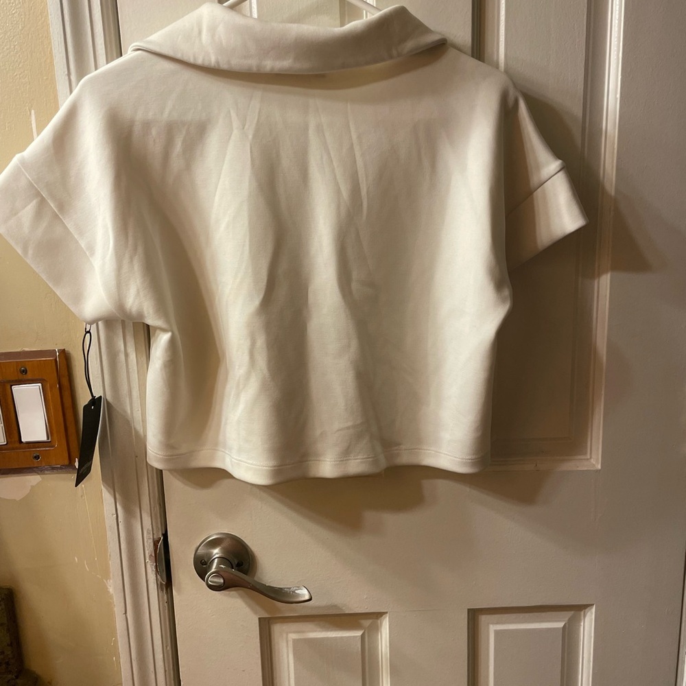 Lanston Sport Size Small Crop View 2